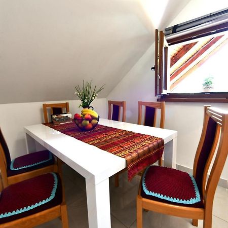 Apartman Jelena Rakovica Exteriör bild