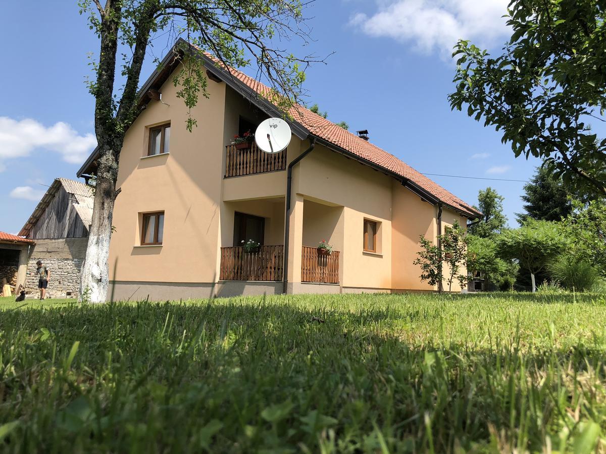 Apartman Jelena Rakovica Exteriör bild